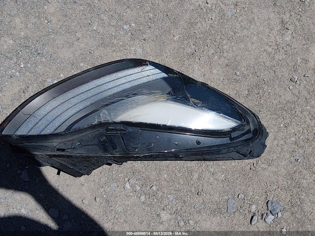 Продажа на аукционе авто 2022 Tesla Model Y Performance Dual Motor All-wheel Drive, vin: 7SAYGDEF5NF522847, номер лота: 45099514