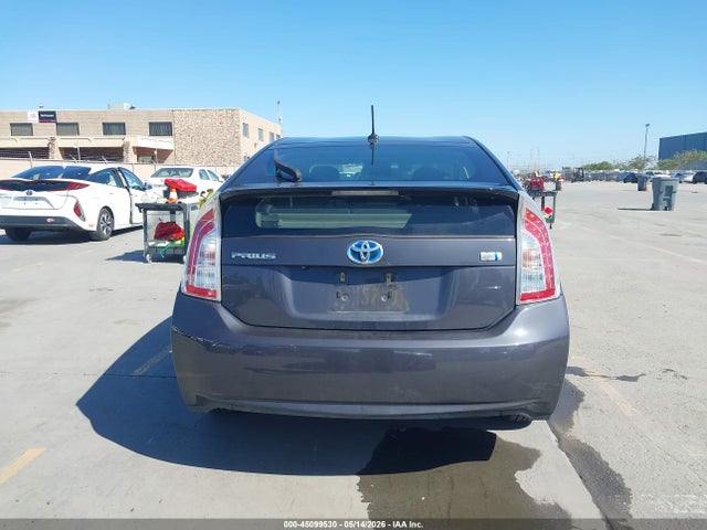 Toyota Prius Three 2014 JTDKN3DU1E0375489 Image 16
