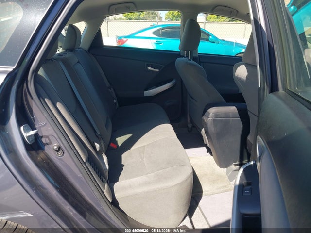 Toyota Prius Three 2014 JTDKN3DU1E0375489 Image 8