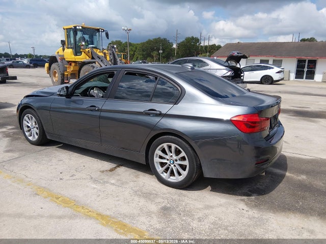 45099537 :رقم المزاد ، WBA8E1G5XJNU91299 vin ، 2018 Bmw 320i مزاد بيع