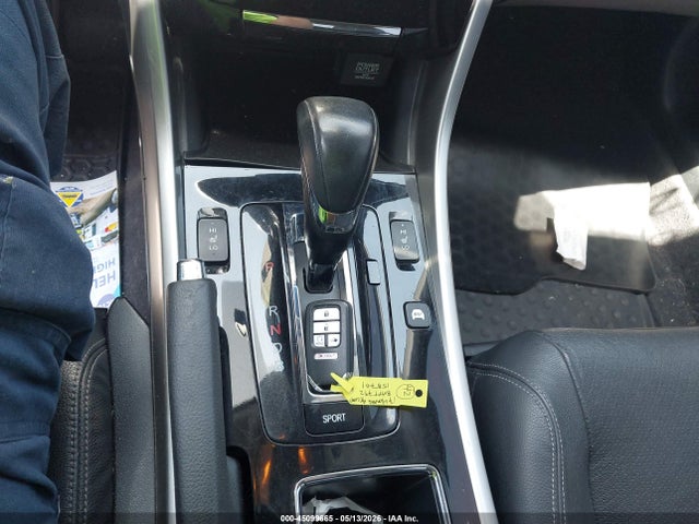 2017 Honda Accord Hybrid Touring მანქანა იყიდება აუქციონზე, vin: JHMCR6F77HC030101, აუქციონის ნომერი: 45099665