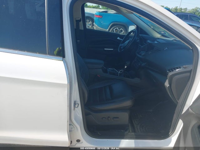 Ford Escape Titanium 2017 1FMCU9JD6HUC63049 Image 5