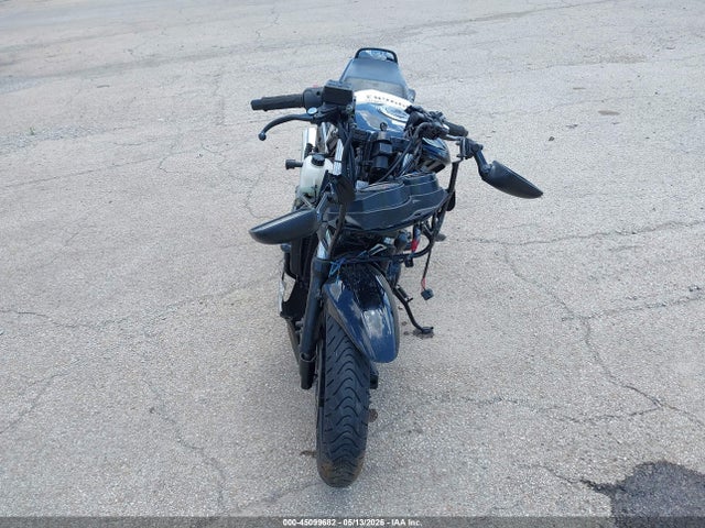 45099682 :رقم المزاد ، JKAEXVD105A093213 vin ، 2005 Kawasaki Ex500 D مزاد بيع