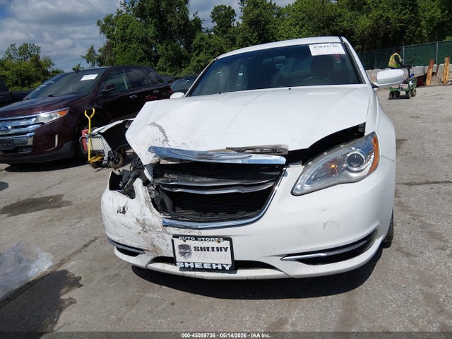 Продажа на аукционе авто 2013 Chrysler 200 Touring, vin: 1C3CCBBGXDN532136, номер лота: 45099736