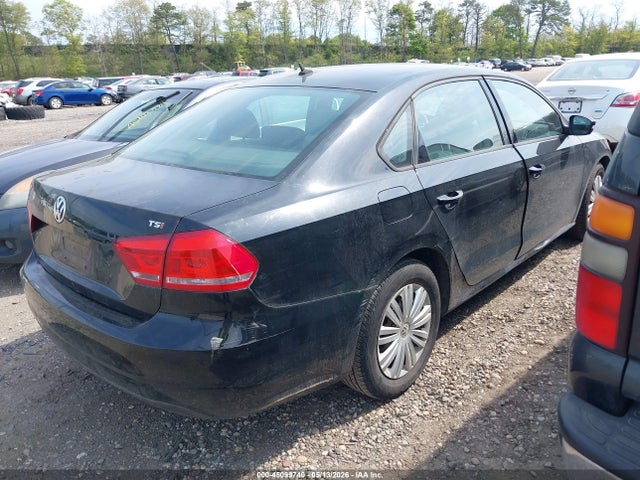 2015 Volkswagen Passat 1.8t S მანქანა იყიდება აუქციონზე, vin: 1VWAT7A33FC063689, აუქციონის ნომერი: 45099740
