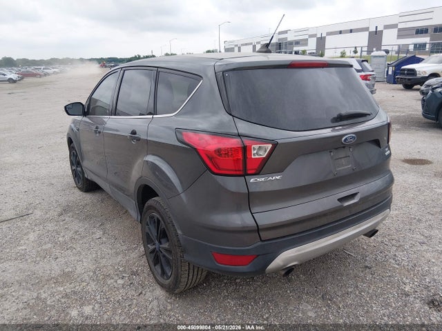 Продажа на аукционе авто 2019 Ford Escape Se, vin: 1FMCU0GD5KUC52618, номер лота: 45099804