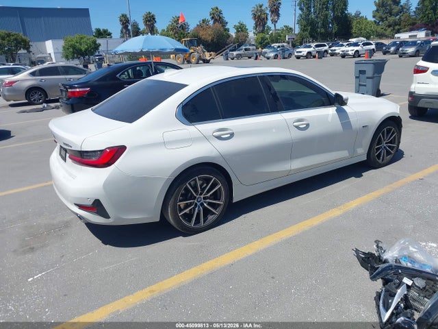 3MW5P7J02N8C39651 BMW 330e