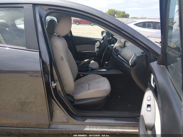 Продаж на аукціоні авто 2015 Mazda Mazda3 I Sport, vin: 3MZBM1U79FM209458, номер лоту: 45099831