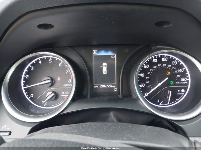 45099846 :رقم المزاد ، 4T1B11HK5JU561544 vin ، 2018 Toyota Camry Le مزاد بيع