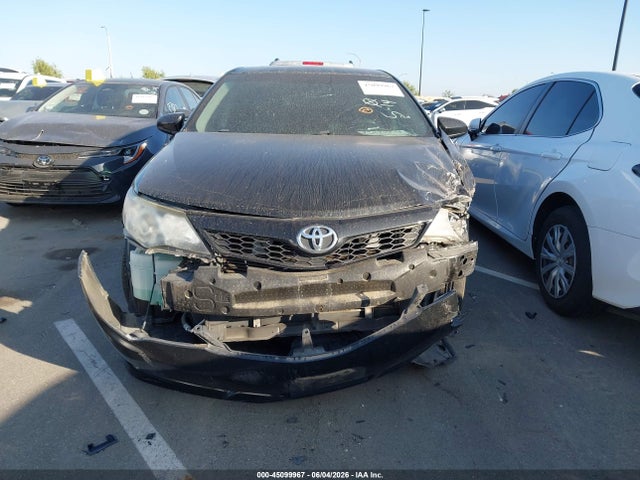 4T1BF1FK1EU360167 Toyota CAMRY SE
