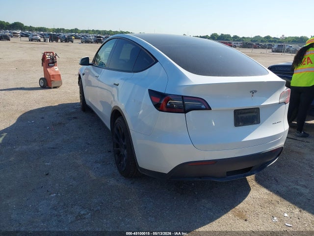 2023 Tesla Model Y Awd/long Range Dual Motor All-wheel Drive მანქანა იყიდება აუქციონზე, vin: 7SAYGDEE3PA110465, აუქციონის ნომერი: 45100015