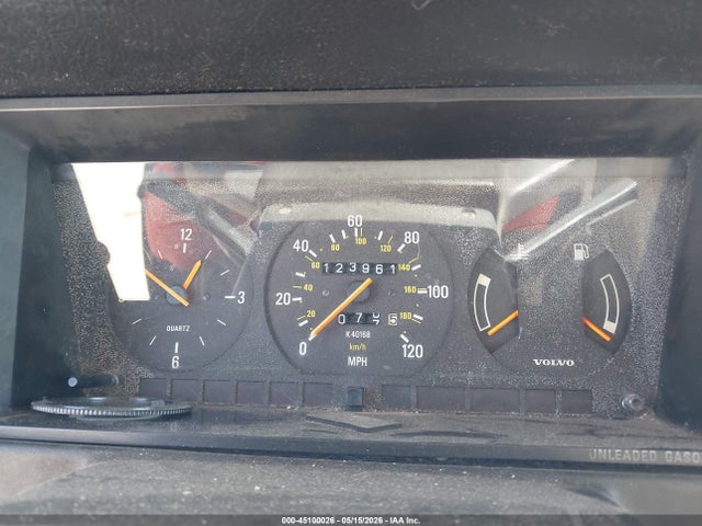 Продаж на аукціоні авто 1992 Volvo 240 Gl, vin: YV1AS8803N1460279, номер лоту: 45100026
