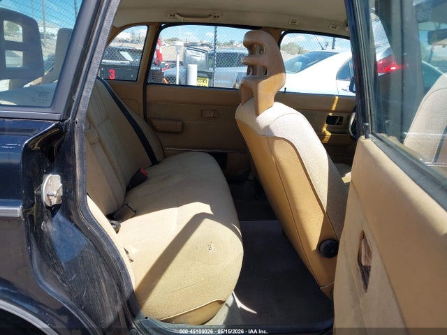 Продаж на аукціоні авто 1992 Volvo 240 Gl, vin: YV1AS8803N1460279, номер лоту: 45100026
