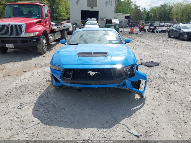 45100142 :رقم المزاد ، 1FA6P8CF2R5400670 vin ، 2024 Ford Mustang Gt Premium Fastback مزاد بيع