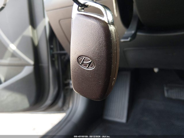 Продажа на аукционе авто 2018 Hyundai Elantra Value Edition, vin: 5NPD84LF0JH387588, номер лота: 45100189