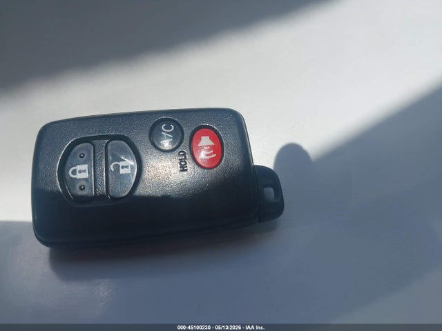 45100230 :رقم المزاد ، JTDKN3DU3B0320473 vin ، 2011 Toyota Prius Three مزاد بيع