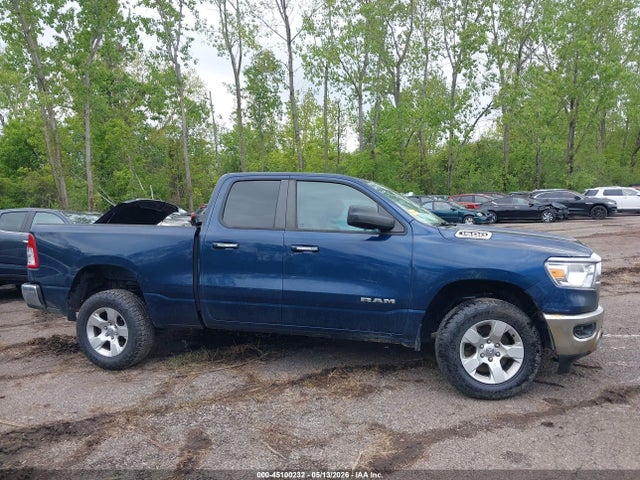 Продажа на аукционе авто 2020 Ram 1500 Big Horn  4x4 6'4 Box, vin: 1C6SRFBT8LN190489, номер лота: 45100232