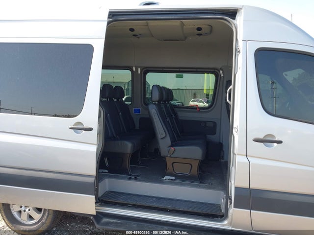 45100293 :رقم المزاد ، 8BRPE7CD0JE158963 vin ، 2018 Mercedes-benz Sprinter 2500 Standard Roof V6 مزاد بيع