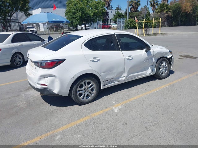 3MYDLBYV3HY180534 Toyota YARIS IA