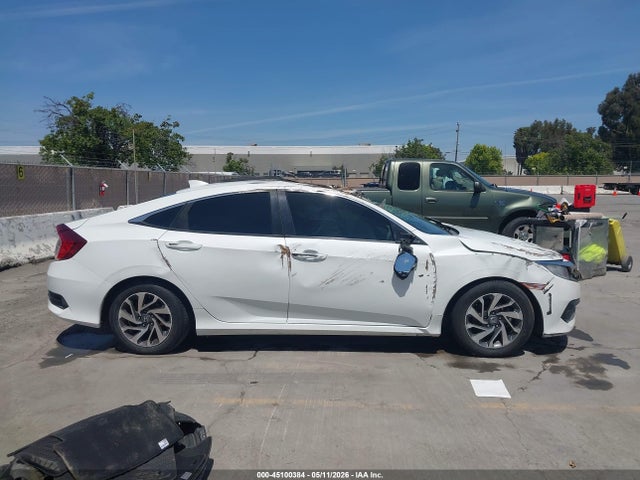 45100384 :رقم المزاد ، 2HGFC2F79JH575844 vin ، 2018 Honda Civic Ex مزاد بيع