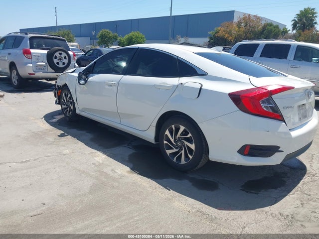 45100384 :رقم المزاد ، 2HGFC2F79JH575844 vin ، 2018 Honda Civic Ex مزاد بيع