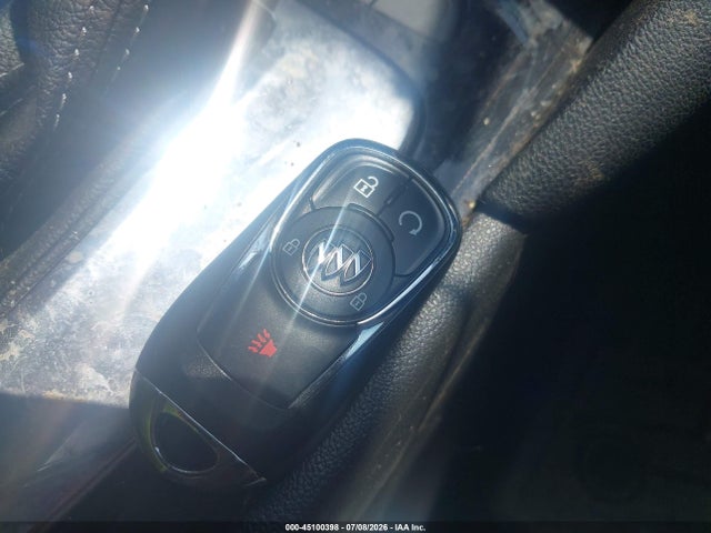 Продажа на аукционе авто 2018 Buick Regal Sportback Essence, vin: W04GR6SX9J1082401, номер лота: 45100398