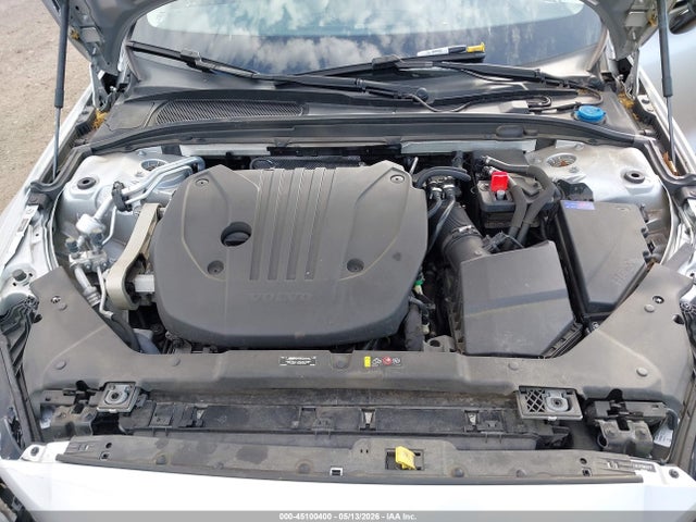2022 Volvo S60 B5 Momentum მანქანა იყიდება აუქციონზე, vin: 7JRL12TZ5NG157717, აუქციონის ნომერი: 45100400