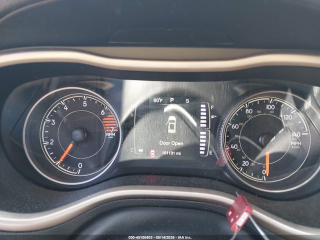 Продажа на аукционе авто 2016 Jeep Cherokee Latitude, vin: 1C4PJMCB4GW310059, номер лота: 45100402