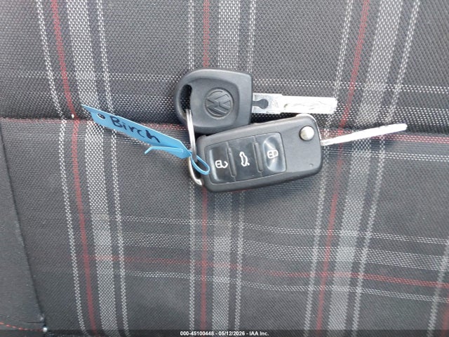 2012 Volkswagen Gti 2-door მანქანა იყიდება აუქციონზე, vin: WVWFD7AJ1CW099010, აუქციონის ნომერი: 45100448
