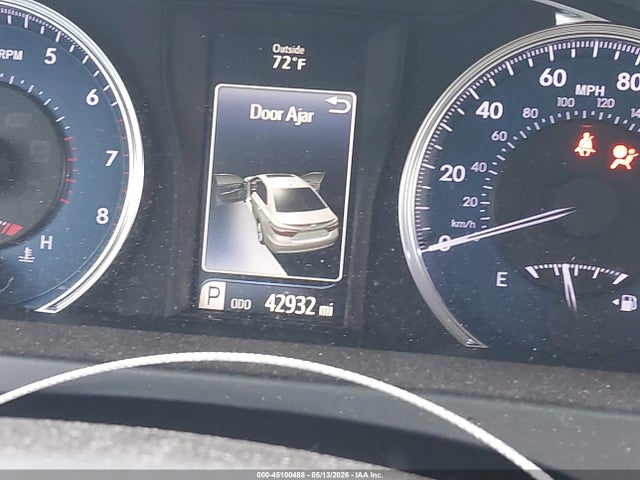 45100488 :رقم المزاد ، 4T1BF1FK7HU335777 vin ، 2017 Toyota Camry Le مزاد بيع