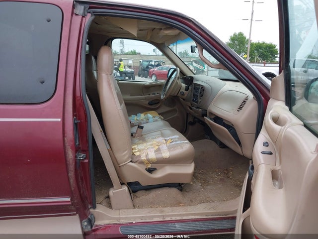 45100492 :رقم المزاد ، 1FTZX1769WKB89246 vin ، 1998 Ford F-150 Lariat/standard/xl/xlt مزاد بيع