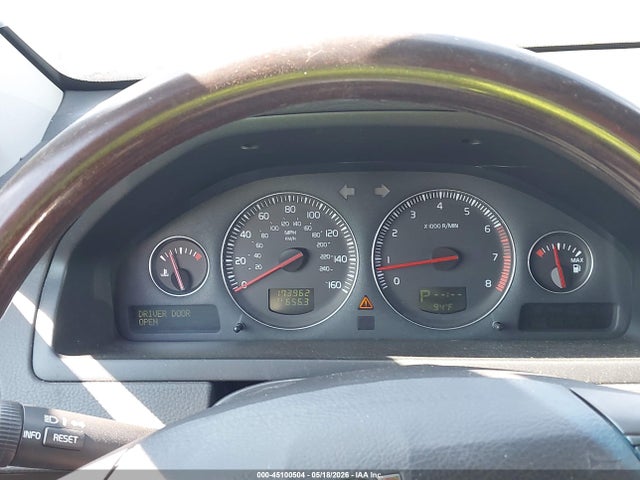 45100504 :رقم المزاد ، YV4CZ852661285900 vin ، 2006 Volvo Xc90 V8/volvo Ocean Race Edition مزاد بيع