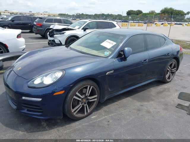 45100528 :رقم المزاد ، WP0AA2A77EL014055 vin ، 2014 Porsche Panamera 4 مزاد بيع