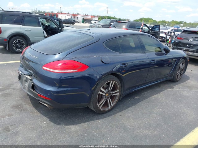 45100528 :رقم المزاد ، WP0AA2A77EL014055 vin ، 2014 Porsche Panamera 4 مزاد بيع