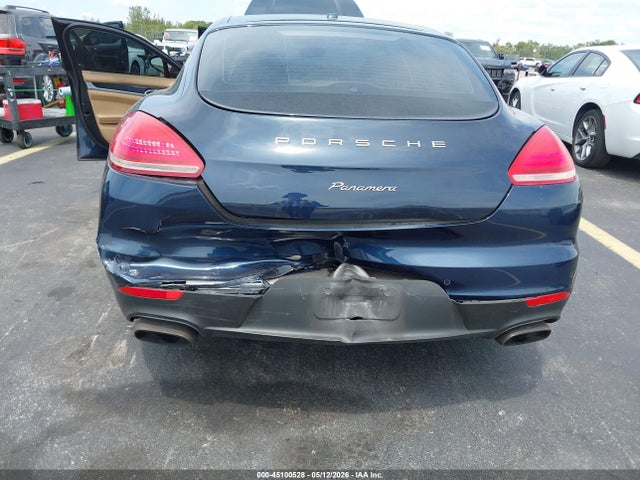 45100528 :رقم المزاد ، WP0AA2A77EL014055 vin ، 2014 Porsche Panamera 4 مزاد بيع