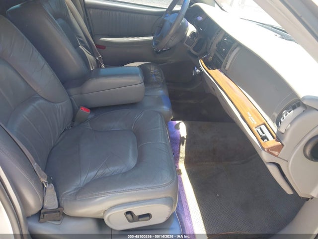 45100536 :رقم المزاد ، 1G4CW54K834161273 vin ، 2003 Buick Park Avenue مزاد بيع