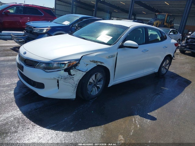 2017 Kia Optima Hybrid მანქანა იყიდება აუქციონზე, vin: KNAGT4LE4H5019375, აუქციონის ნომერი: 45100552
