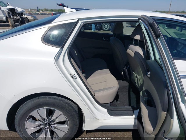 2017 Kia Optima Hybrid მანქანა იყიდება აუქციონზე, vin: KNAGT4LE4H5019375, აუქციონის ნომერი: 45100552