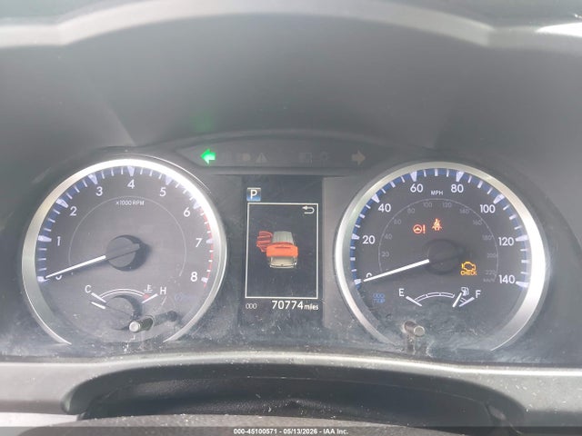 45100571 :رقم المزاد ، 5TDZARFH2KS048590 vin ، 2019 Toyota Highlander Le مزاد بيع