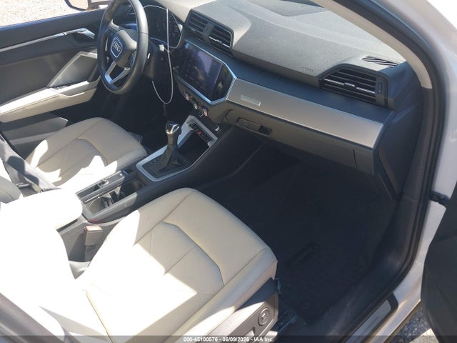 Продажа на аукционе авто 2022 Audi Q3 Premium Plus 45 Tfsi S Line Quattro Tiptronic, vin: WA1EECF34N1048137, номер лота: 45100576