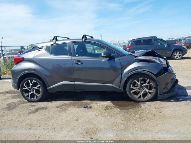 Toyota C-HR XLE 2018 NMTKHMBX2JR053881 Image 13