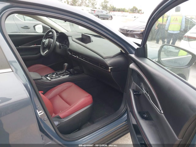 45100587 :رقم المزاد ، 3MVDMBCMXRM660216 vin ، 2024 Mazda Cx-30 2.5 S Carbon Edition مزاد بيع