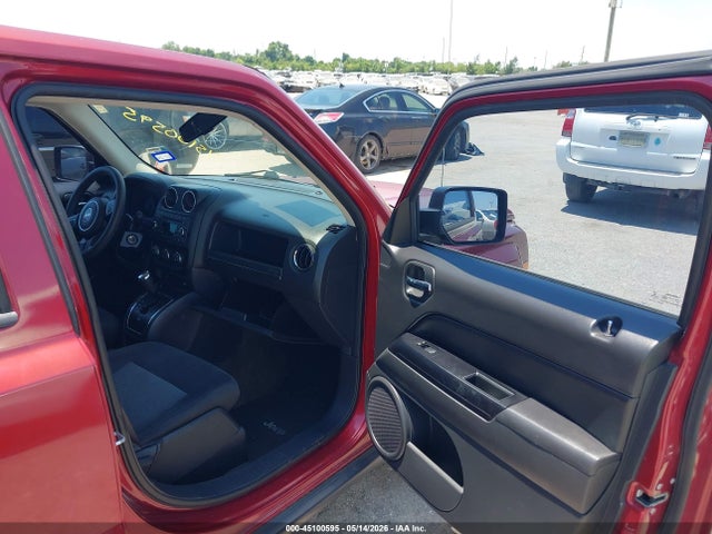 45100595 :رقم المزاد ، 1C4NJPBA3GD810873 vin ، 2016 Jeep Patriot Sport مزاد بيع
