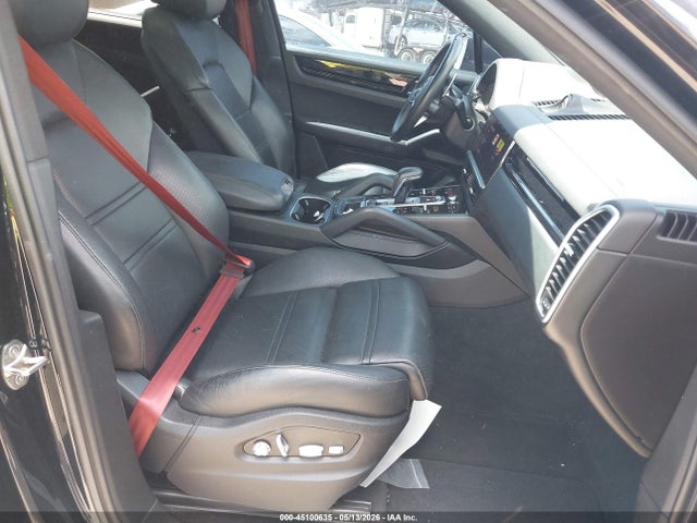 45100635 :رقم المزاد ، WP1BA2AY3MDA42178 vin ، 2021 Porsche Cayenne Coupe مزاد بيع