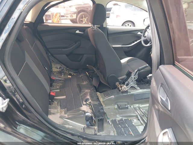 45100664 :رقم المزاد ، 1FADP3K23EL195598 vin ، 2014 Ford Focus Se مزاد بيع