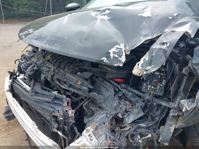 45100665 :رقم المزاد ، 2C4RC1BG3HR515588 vin ، 2017 Chrysler Pacifica Touring-l مزاد بيع