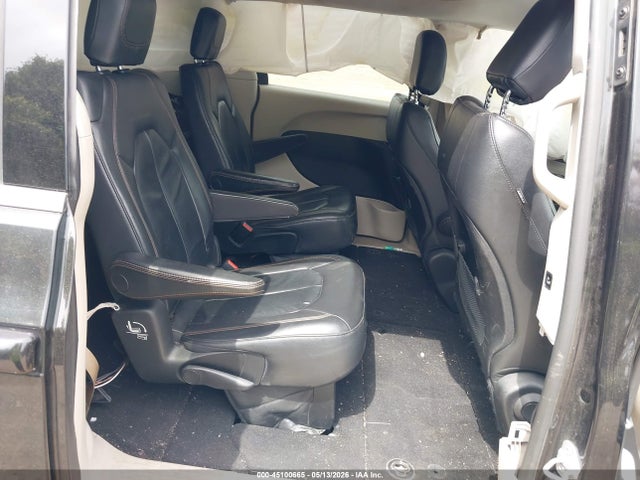 45100665 :رقم المزاد ، 2C4RC1BG3HR515588 vin ، 2017 Chrysler Pacifica Touring-l مزاد بيع