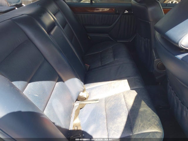 45100693 :رقم المزاد ، WDBEA32E5PB964233 vin ، 1993 Mercedes-benz 300 E مزاد بيع