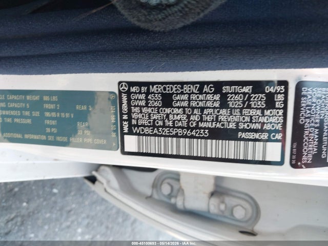 45100693 :رقم المزاد ، WDBEA32E5PB964233 vin ، 1993 Mercedes-benz 300 E مزاد بيع