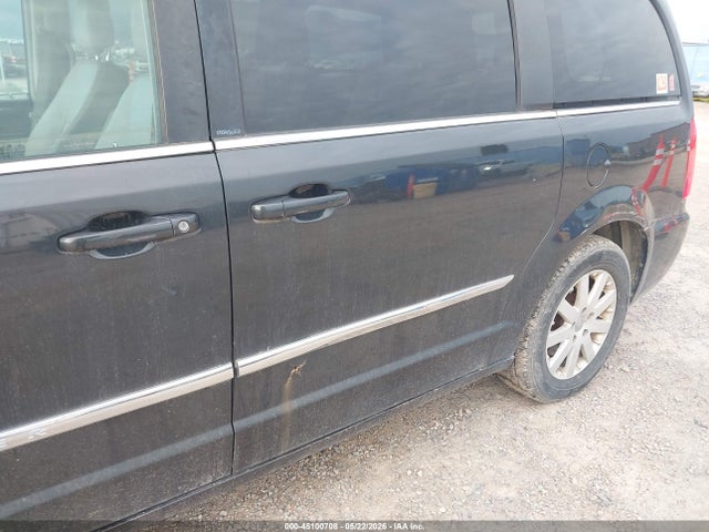 2012 Chrysler Town & Country Touring მანქანა იყიდება აუქციონზე, vin: 2C4RC1BG3CR266685, აუქციონის ნომერი: 45100708